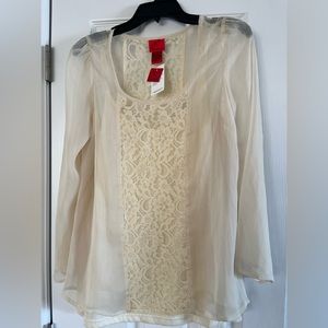 V Christina Ivory Lace Lined Long Sleeve Top